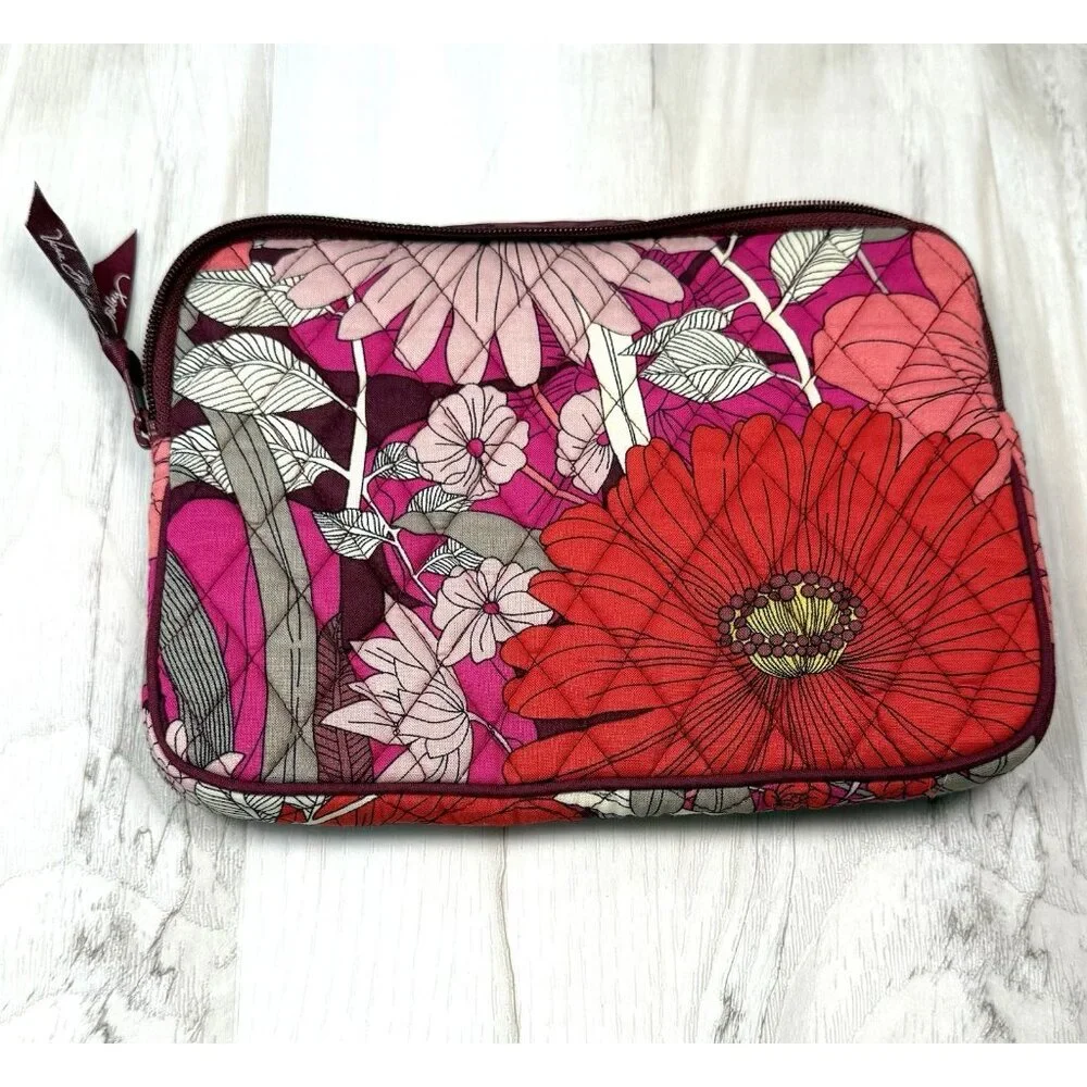 VERA BRADLEY 9